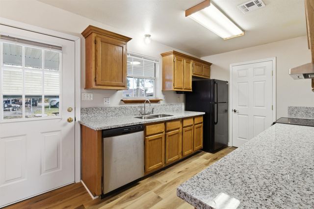 400 Robyn Street, Gray, LA 70359