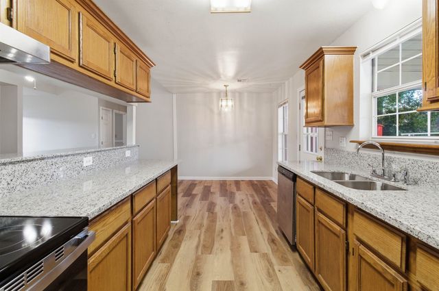 400 Robyn Street, Gray, LA 70359