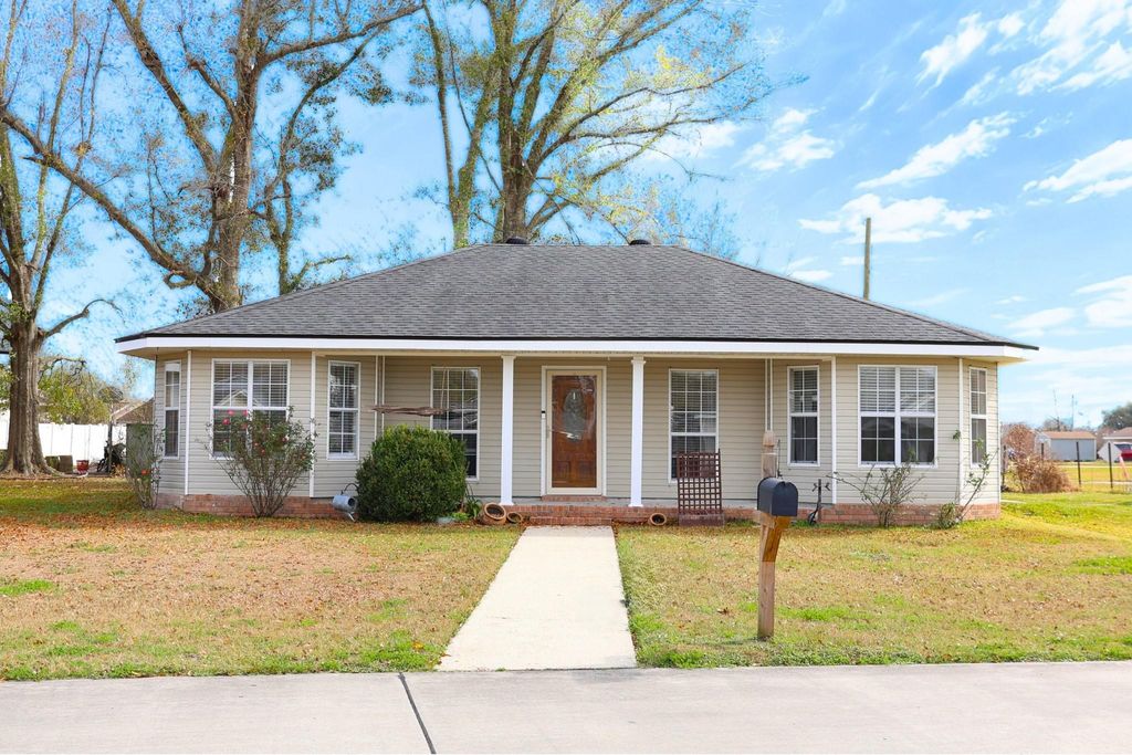 400 Robyn Street, Gray, LA 70359