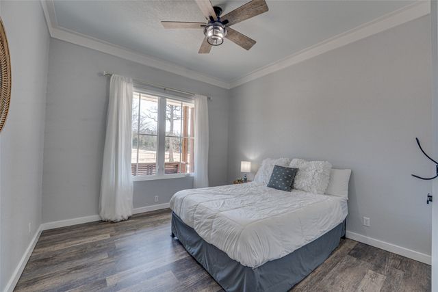 5523 Lakeshore Court, Log Cabin, TX 75148