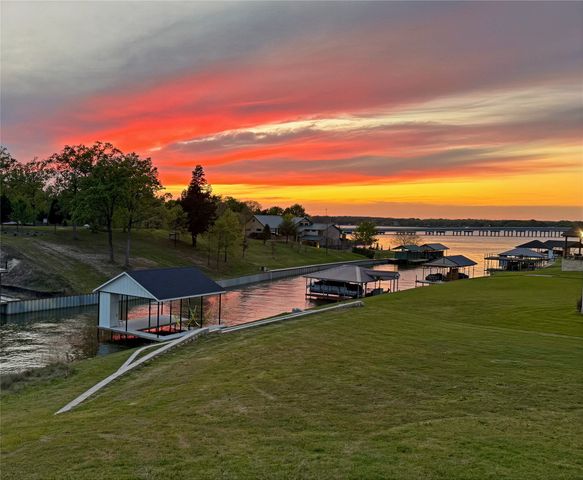 5523 Lakeshore Court, Log Cabin, TX 75148