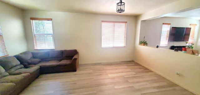 4735 White Forge Dr, Stockton, CA 95212