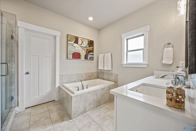 21941 Shearwater Drive, Athens, AL 35613
