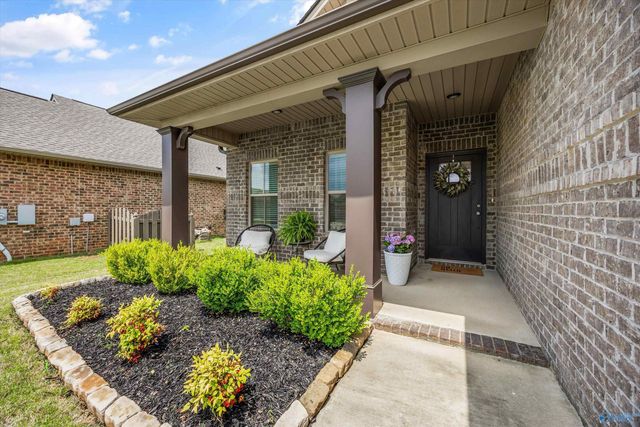 21941 Shearwater Drive, Athens, AL 35613