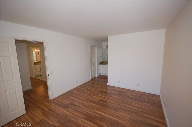 89 GREENFIELD 64, Irvine, CA 92614