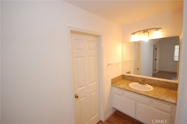 89 GREENFIELD 64, Irvine, CA 92614