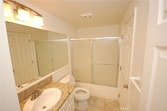 89 GREENFIELD 64, Irvine, CA 92614