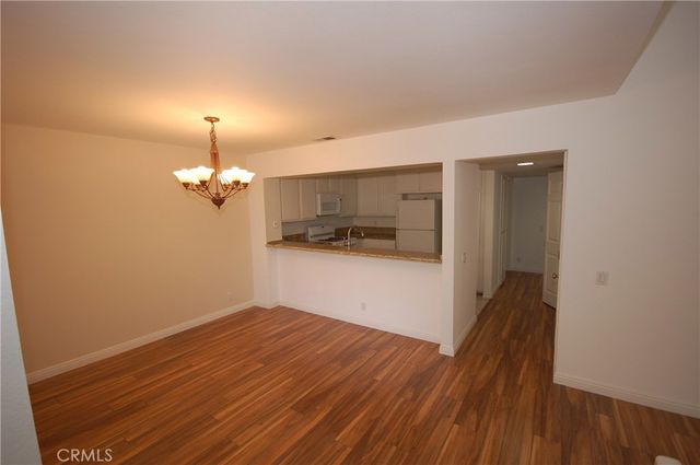 89 GREENFIELD 64, Irvine, CA 92614