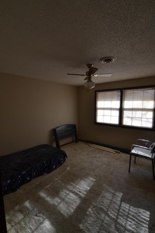 713 E Meadowlark Circle, Springfield, MO 65810