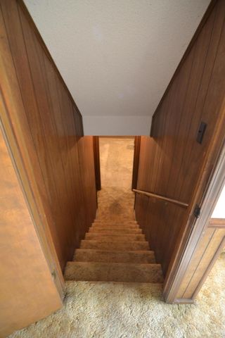 713 E Meadowlark Circle, Springfield, MO 65810