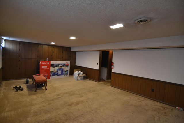 713 E Meadowlark Circle, Springfield, MO 65810