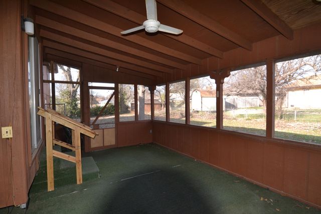 713 E Meadowlark Circle, Springfield, MO 65810