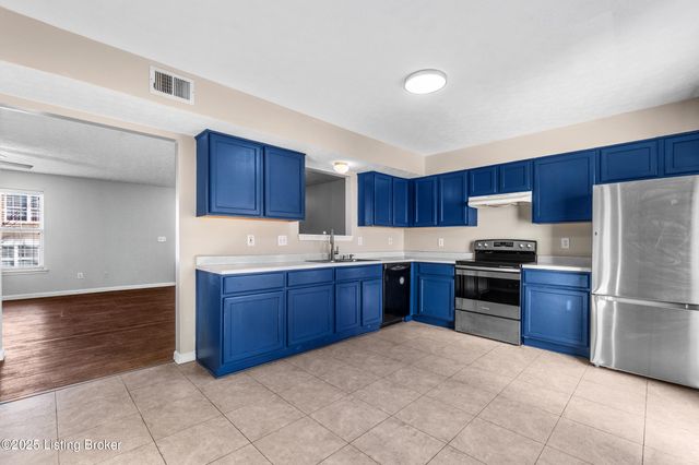 7903 Moss Green Way, Louisville, KY 40291
