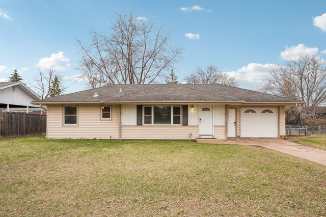 11749 Crooked Lake Boulevard NW, Coon Rapids, MN 55433