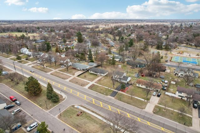 11749 Crooked Lake Boulevard NW, Coon Rapids, MN 55433