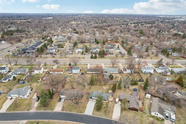 11749 Crooked Lake Boulevard NW, Coon Rapids, MN 55433