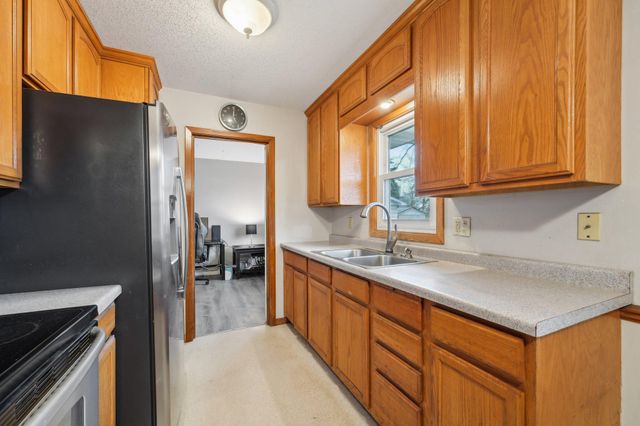 11749 Crooked Lake Boulevard NW, Coon Rapids, MN 55433