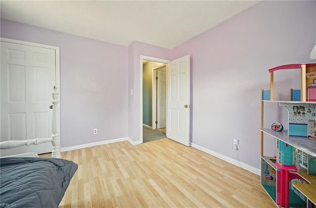 5887 Percheron LN, Virginia Beach, VA 23464