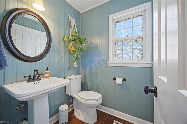 5887 Percheron LN, Virginia Beach, VA 23464