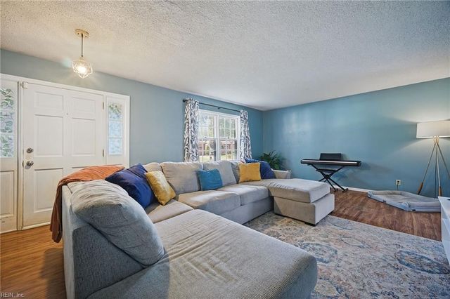 5887 Percheron LN, Virginia Beach, VA 23464