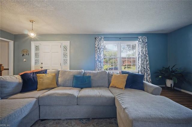 5887 Percheron LN, Virginia Beach, VA 23464