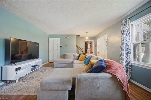 5887 Percheron LN, Virginia Beach, VA 23464