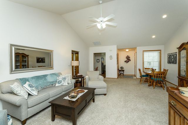 2843 Century Court NE, Rochester, MN 55906