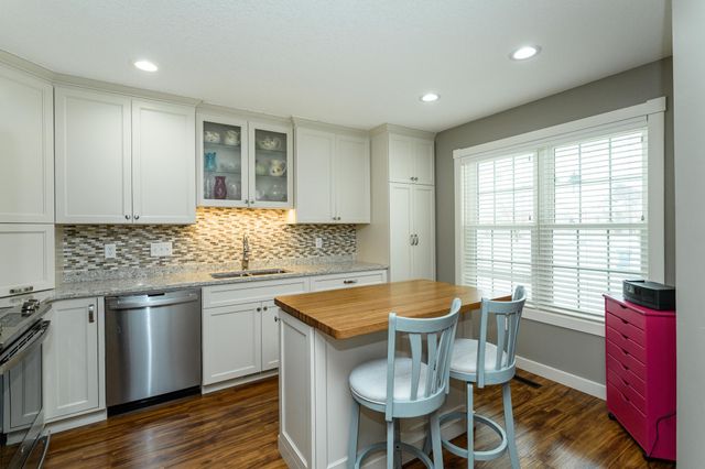 2843 Century Court NE, Rochester, MN 55906