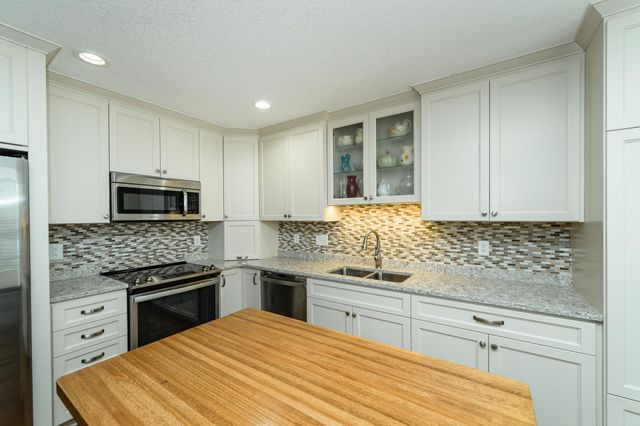 2843 Century Court NE, Rochester, MN 55906