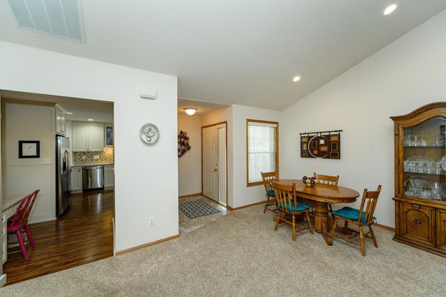 2843 Century Court NE, Rochester, MN 55906