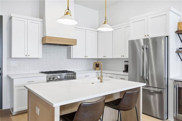 610 Heatherden Avenue, Fayetteville, GA 30214