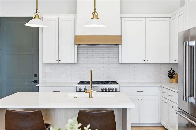 610 Heatherden Avenue, Fayetteville, GA 30214