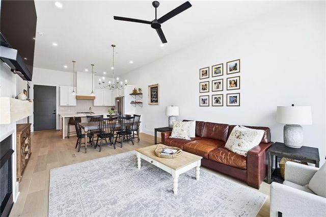 610 Heatherden Avenue, Fayetteville, GA 30214