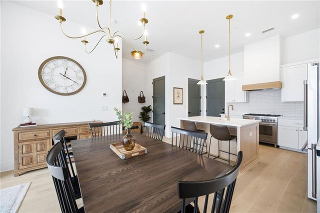 610 Heatherden Avenue, Fayetteville, GA 30214