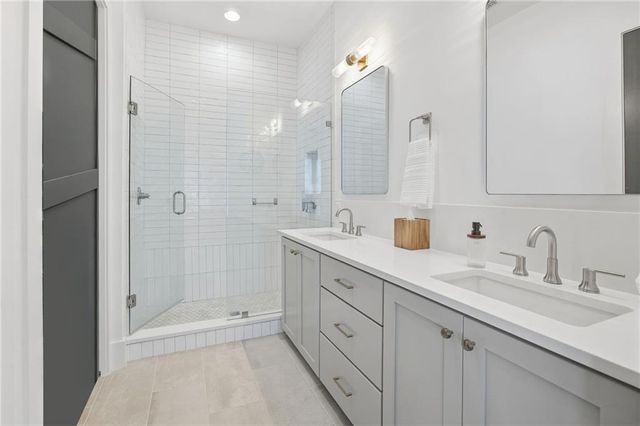 610 Heatherden Avenue, Fayetteville, GA 30214