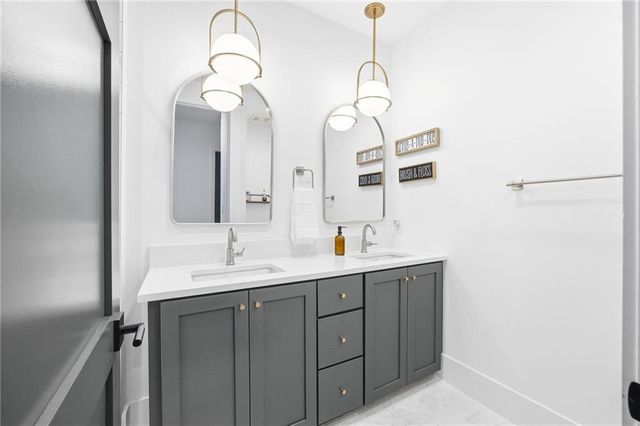 610 Heatherden Avenue, Fayetteville, GA 30214