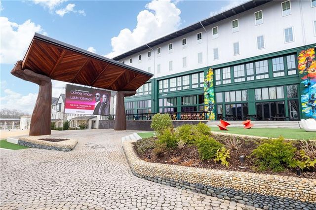 610 Heatherden Avenue, Fayetteville, GA 30214