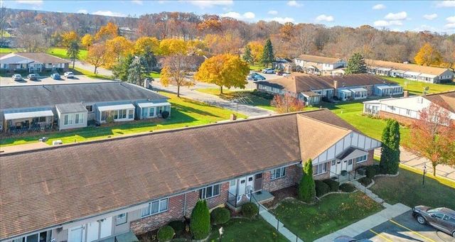 25204 Franklin Terrace Terrace 6, South Lyon City, MI 48178