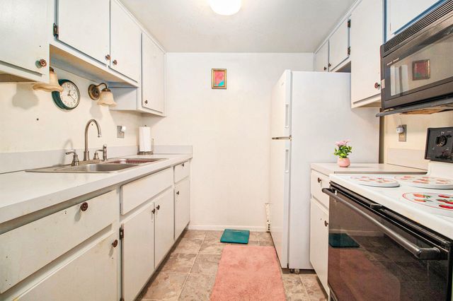 25204 Franklin Terrace Terrace 6, South Lyon City, MI 48178