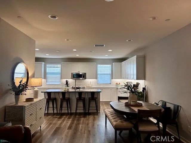 123 Hideaway Loop, Mission Viejo, CA 92692