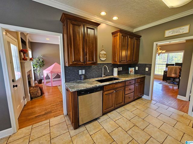 36 CEDAR POINT ROAD, Lincoln, AL 35096