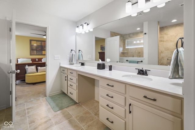 6673 Overlander Lane, Whitestown, IN 46075