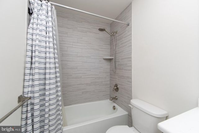 8 CAYUGA WAY, Sicklerville, NJ 08081