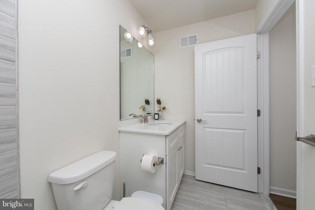 8 CAYUGA WAY, Sicklerville, NJ 08081