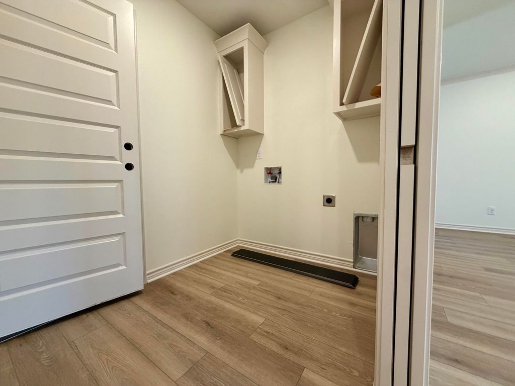 Image 8 of property listing at 1726 Beacon Street, San Angelo, TX 76903