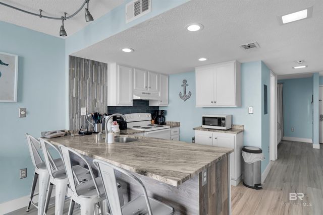 1832 WEST BEACH Boulevard 305A, Gulf Shores, AL 36542