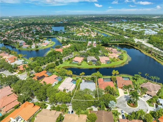 1230 Fairfax Court, Weston, FL 33326