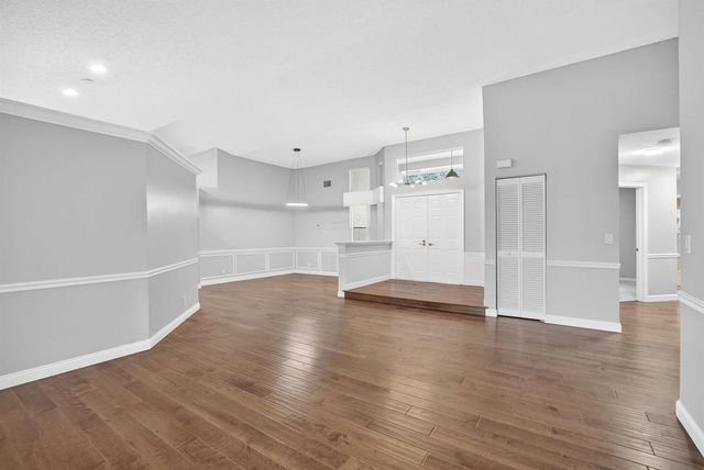 1230 Fairfax Court, Weston, FL 33326