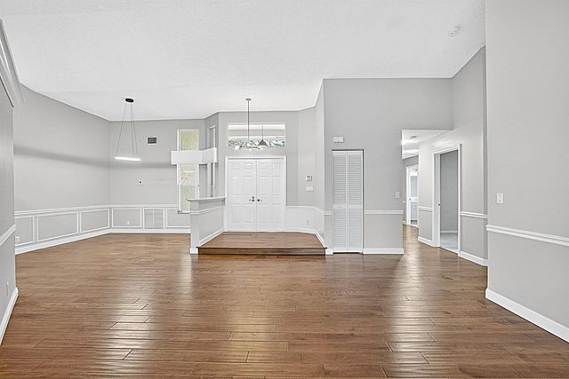 1230 Fairfax Court, Weston, FL 33326