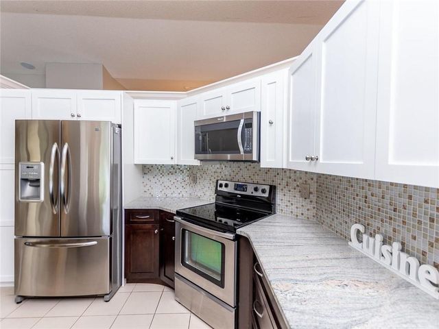 1230 Fairfax Court, Weston, FL 33326